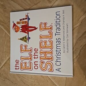 Elf on the shelf book *Like New